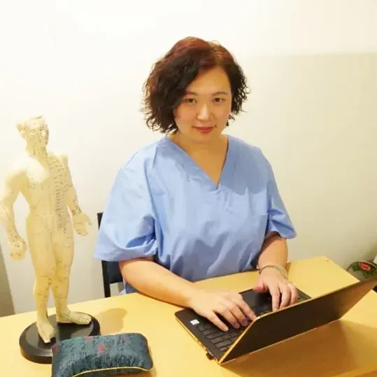 Virginia Jin - TCM Practitioner and Acupuncturist
